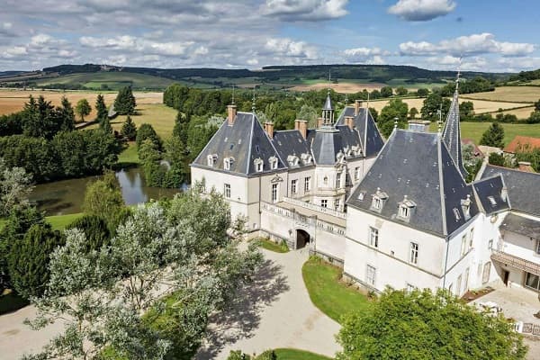 votre journée de cohésion d'équipe au château de Sainte-Sabine